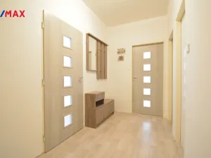 Prodej bytu 1+1, Trutnov - Horní Staré Město, Sněženková, 32 m2