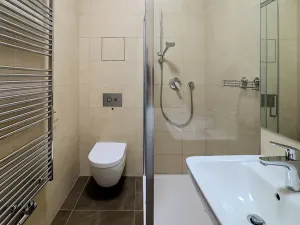 Pronájem bytu 2+kk, Praha - Nové Město, Legerova, 42 m2