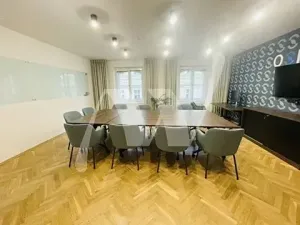 Pronájem kanceláře, Praha - Nové Město, Senovážné náměstí, 165 m2