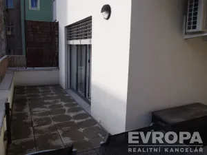 Pronájem bytu 2+kk, Plzeň - Jižní Předměstí, Presslova, 48 m2