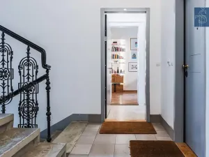 Prodej bytu 2+kk, Praha - Vyšehrad, Neklanova, 42 m2