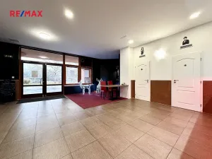 Prodej restaurace, Praha - Lhotka, Novodvorská, 412 m2