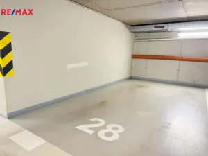 Pronájem bytu 4+1, Praha - Kobylisy, Služská, 96 m2