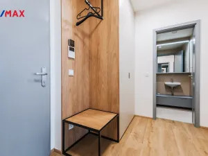 Pronájem bytu 2+kk, Praha - Libeň, U Vlachovky, 53 m2