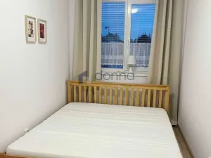 Pronájem bytu 2+kk, Praha, Pod Nouzovem, 38 m2