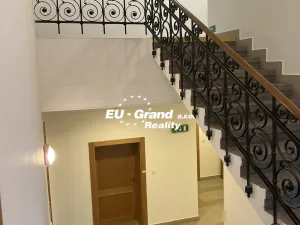 Pronájem kanceláře, Varnsdorf, 5. května, 94 m2