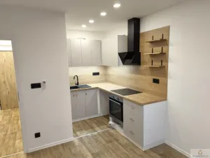 Pronájem bytu 2+kk, Olomouc - Neředín, gen. Píky, 37 m2