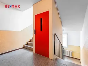 Pronájem bytu 1+1, Jindřichův Hradec, sídliště Vajgar, 37 m2