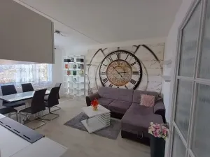 Pronájem bytu 2+1, Tanvald, U Lesíka, 59 m2