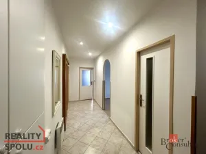 Pronájem bytu 2+1, Plzeň - Doubravka, V Malé Doubravce, 74 m2