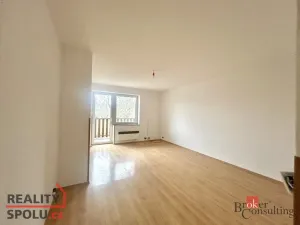 Pronájem bytu 2+1, Plzeň - Doubravka, V Malé Doubravce, 74 m2