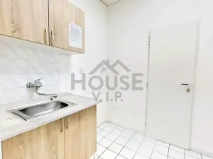 Pronájem kanceláře, Praha - Holešovice, U průhonu, 38 m2