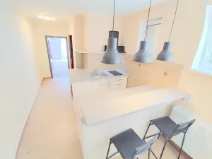 Pronájem bytu 1+1, Dalovice, Pod Parkem, 40 m2