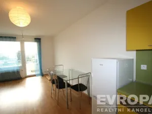 Pronájem bytu 2+kk, Praha - Hloubětín, Nademlejnská, 54 m2