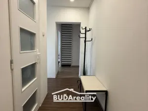 Prodej bytu 3+1, Zlín - Malenovice, Husova, 65 m2