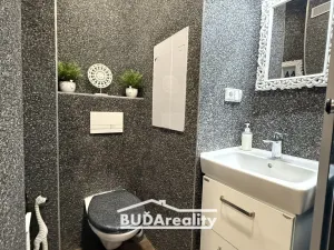 Prodej bytu 3+1, Zlín - Malenovice, Husova, 65 m2