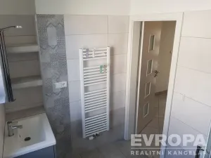 Pronájem bytu 2+kk, Hrádek nad Nisou, 1. máje, 55 m2