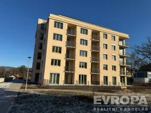 Pronájem bytu 1+kk, Liberec, Tovární, 40 m2