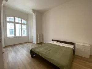 Pronájem bytu 2+1, Karlovy Vary, Koptova, 74 m2