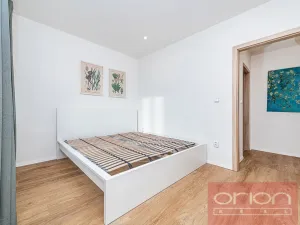 Pronájem bytu 3+1, Praha - Vinohrady, Slavíkova, 82 m2