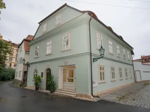 Pronájem obchodního prostoru, Plzeň, U Sv. Rocha, 30 m2