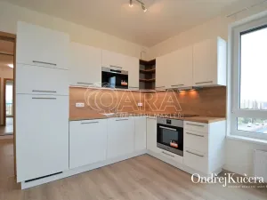 Pronájem bytu 1+kk, Praha - Ruzyně, Drnovská, 44 m2