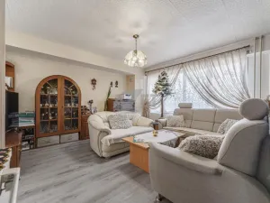 Prodej bytu 3+1, Orlová - Lutyně, Vnitřní, 72 m2