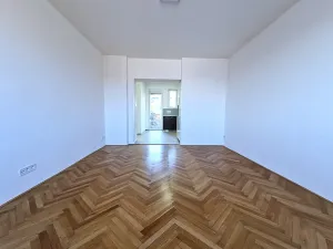 Prodej bytu 3+1, Brno, Tržní, 90 m2