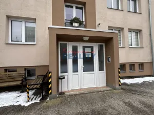 Prodej bytu 3+1, Ševětín, Zahradní, 68 m2