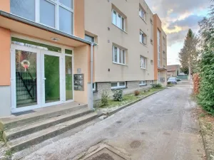 Prodej bytu 3+1, Řevnice, Legií, 60 m2