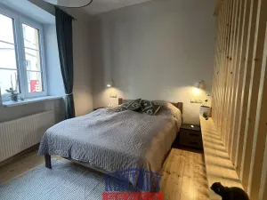 Pronájem bytu 1+kk, Jindřichův Hradec, Svatojánská, 34 m2