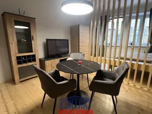 Pronájem bytu 1+kk, Jindřichův Hradec, Svatojánská, 34 m2