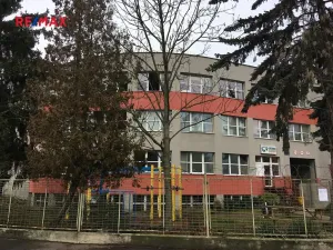 Pronájem kanceláře, Praha - Hloubětín, Nademlejnská, 25 m2