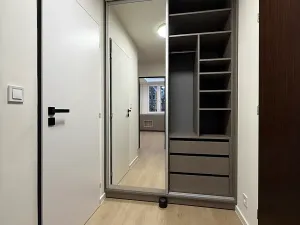 Pronájem bytu 2+kk, Praha - Košíře, Dubrovnická, 46 m2