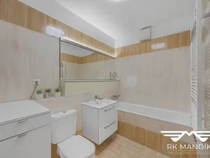 Pronájem bytu 2+kk, Praha - Prosek, Kytlická, 53 m2