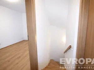 Pronájem rodinného domu, Praha - Žižkov, Hraniční, 120 m2