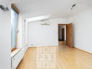 Prodej bytu 4+kk, Průhonice, Uhříněveská, 134 m2