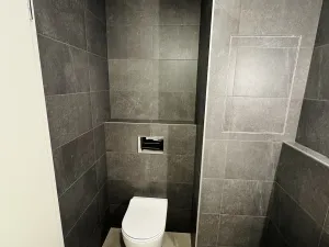 Pronájem bytu 1+kk, Praha - Hostavice, Českobrodská, 31 m2