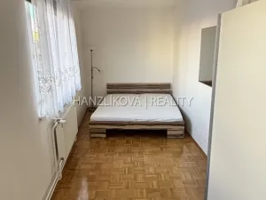 Pronájem bytu 2+kk, České Budějovice - České Budějovice 2, Husova tř., 60 m2