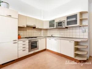 Pronájem bytu 1+1, Praha - Nusle, Pod lázní, 40 m2