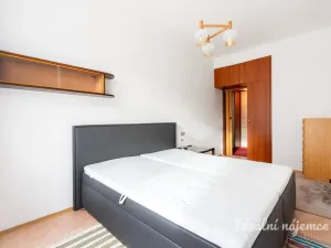 Pronájem bytu 2+kk, Praha - Nusle, Pod lázní, 40 m2