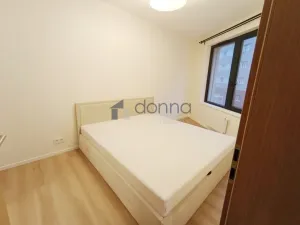 Pronájem bytu 2+kk, Praha, Starokošířská, 43 m2