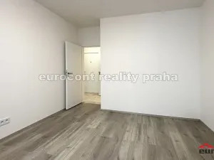 Pronájem bytu 2+kk, Praha, Fabiánové, 48 m2