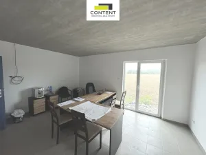 Pronájem skladu, Městec Králové, Ke Kostelíčku, 867 m2