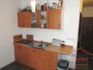 Pronájem bytu 1+1, Hradec Králové, Hrubínova, 39 m2