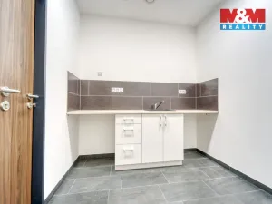 Pronájem kanceláře, Plzeň - Lobzy, Republikánská, 18 m2
