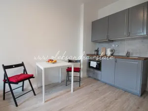 Pronájem bytu 2+kk, Praha - Smíchov, Strakonická, 38 m2