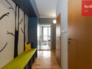 Prodej bytu 2+kk, Opava, Zeyerova, 48 m2