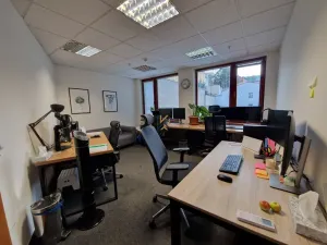 Pronájem kanceláře, Praha, Táborská, 137 m2