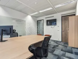 Pronájem kanceláře, Praha - Dejvice, Evropská, 318 m2